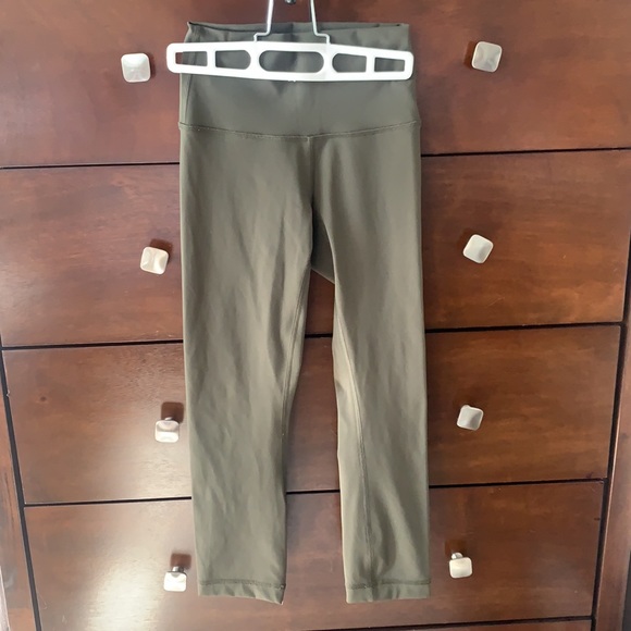 Olive green lululemon cropped pants - Picture 2 of 4